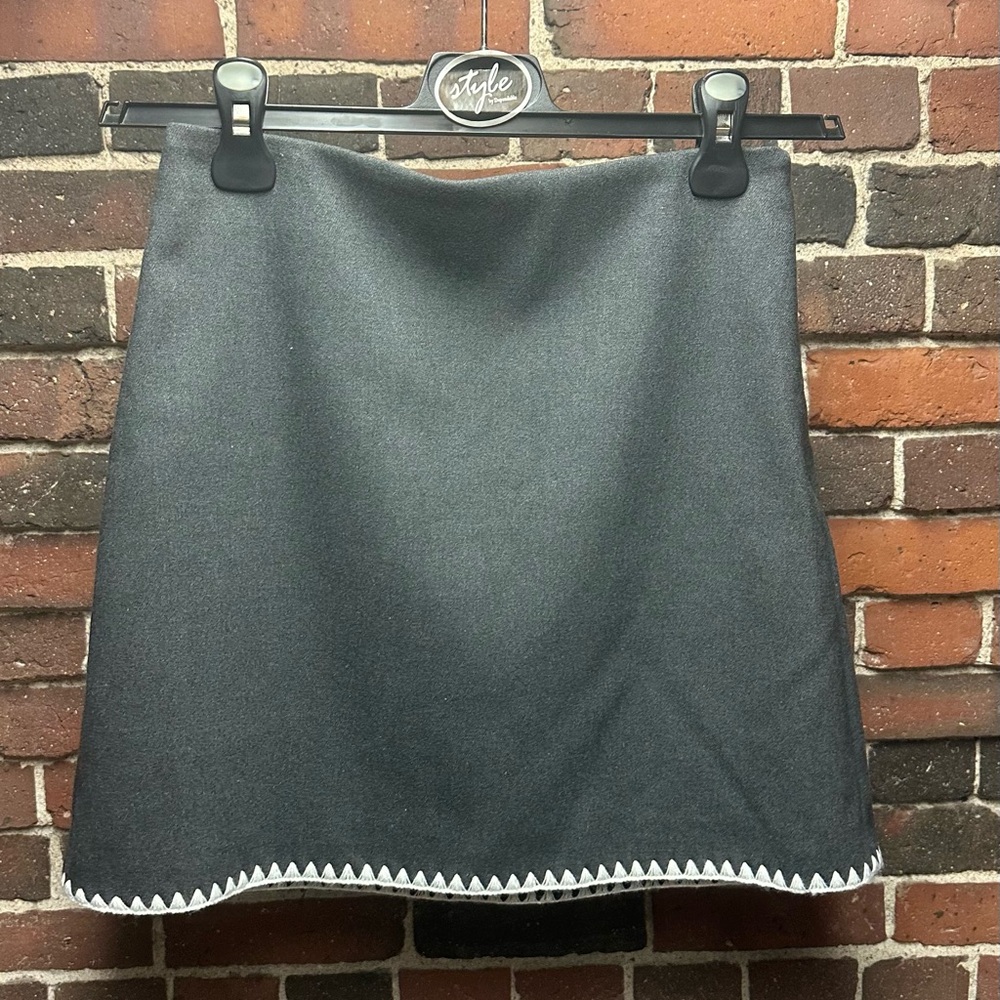 Elodie gray Mini Skirt with White Trim